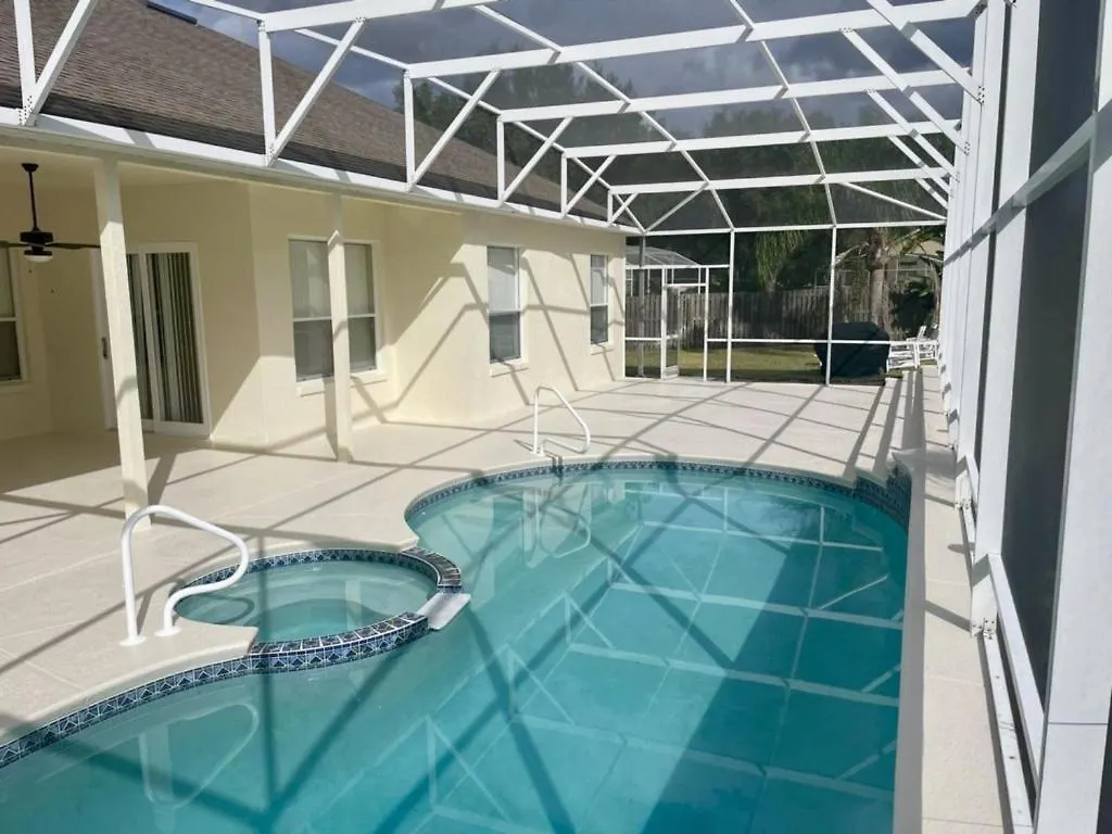 Holiday home Hampton Lakes Villa Davenport