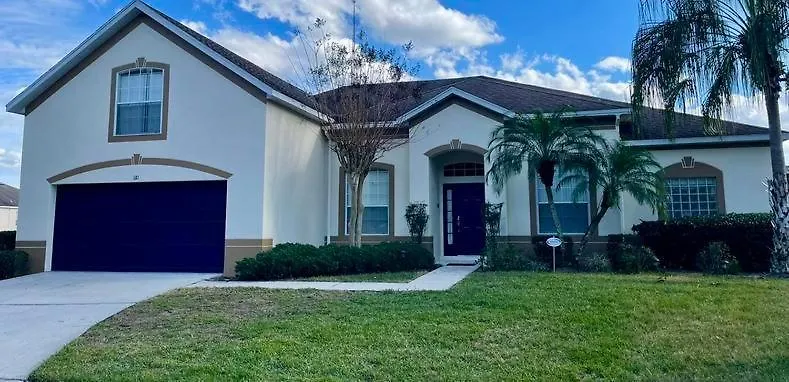 Hampton Lakes Villa Davenport
