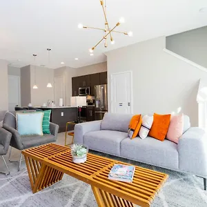 Incredible Brand New Four Bedrooms House With Hot Tub At Domani 0168 Davenport